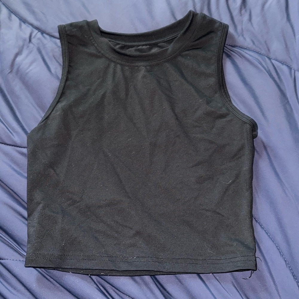 Black Zyia active wear cropped tank top